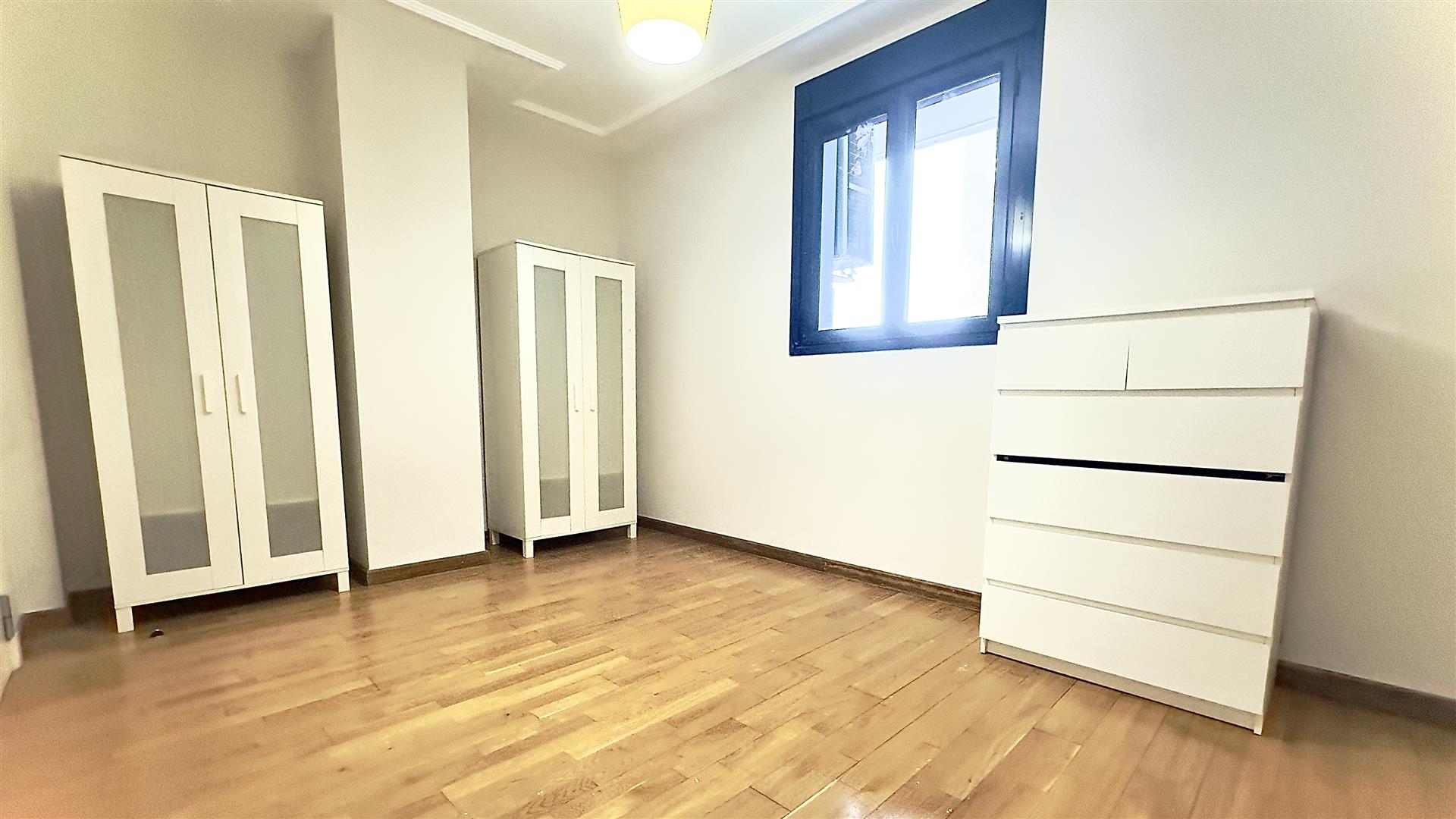 Image of Apartment - 4 Bedrooms - 2 Bathrooms for Sale in Europlaza-Gibraltar, Image 16